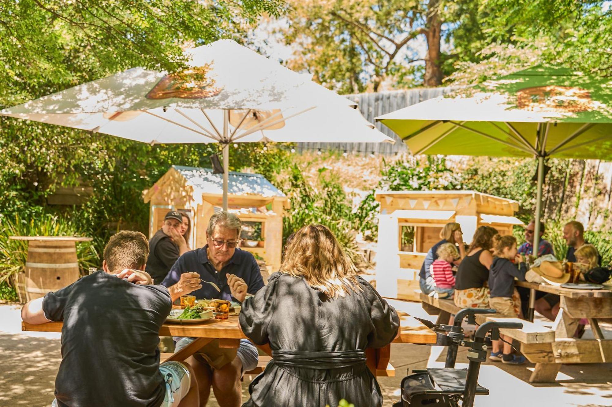 Healesville Hotel Екстериор снимка