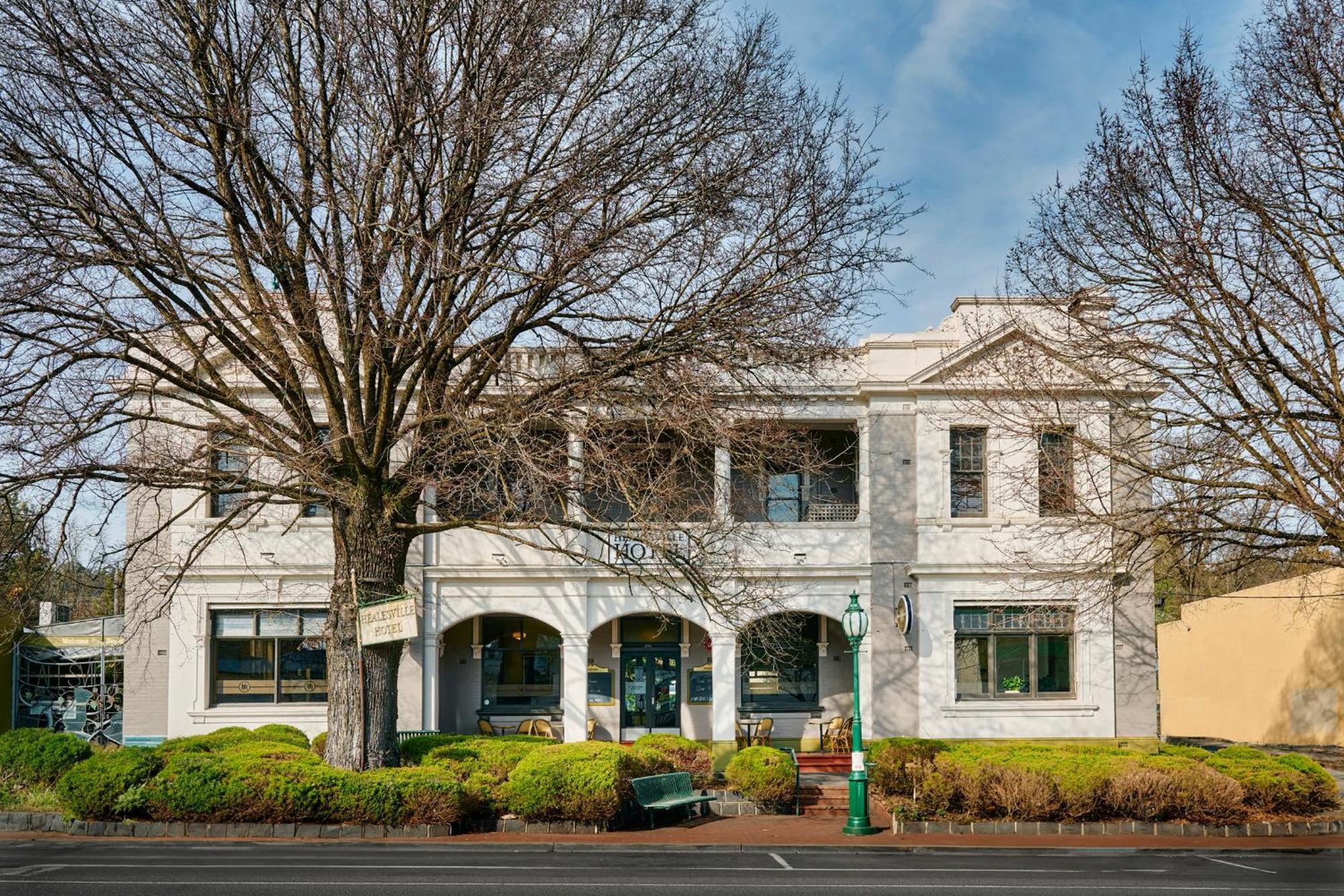 Healesville Hotel Екстериор снимка